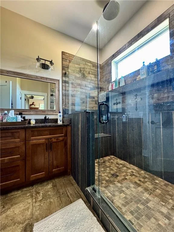 Photo of 250 Hook Road NE