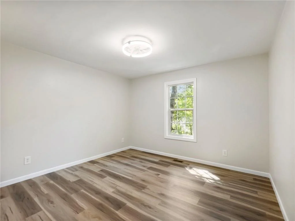 Photo of 3930 Pine Tree Lane