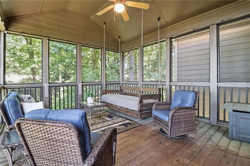 Photo of 1837 Ridgeview Drive