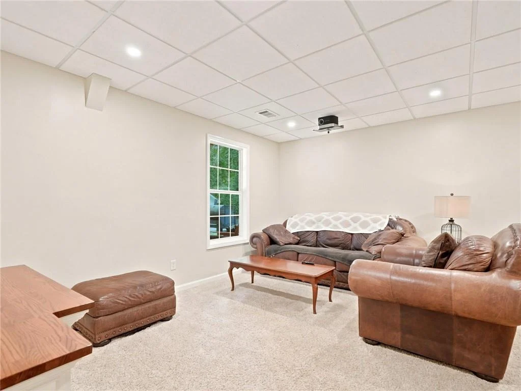 Photo of 460 Kerry Drive