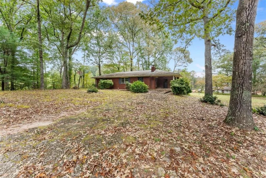 Photo of 3772 Ledan Road