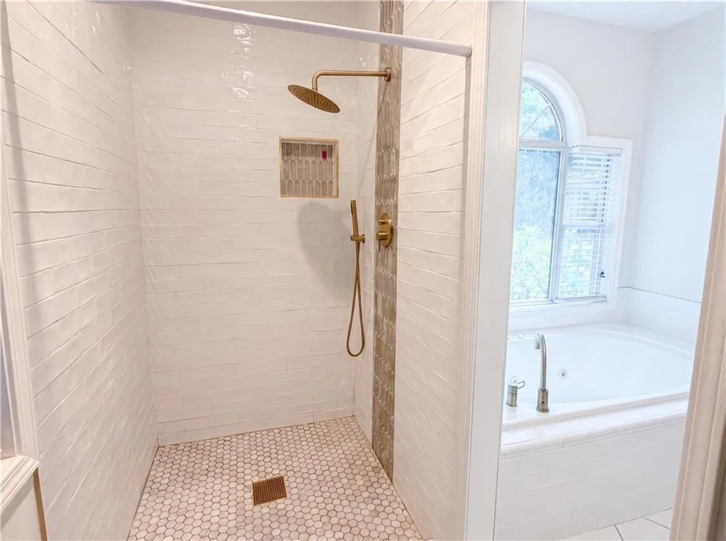 Photo of 346 Carnation Drive