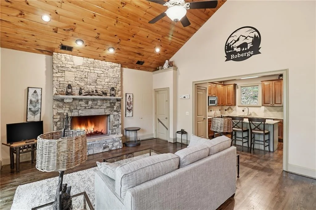 Photo of 1105 Valley View Drive