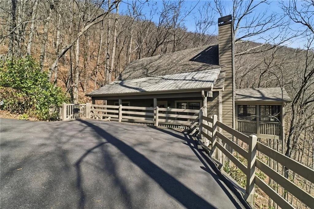 Photo of 106 Strawberry Way