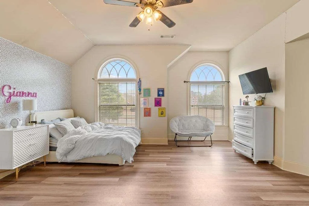 Photo of 1202 Persimmon Way