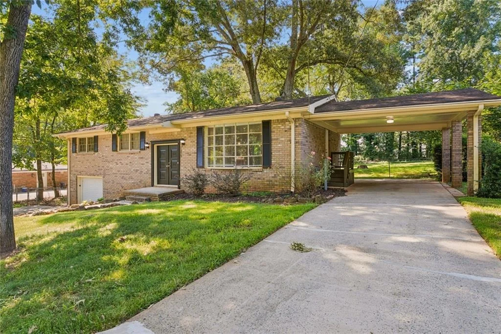 Photo of 1209 Siesta Lane
