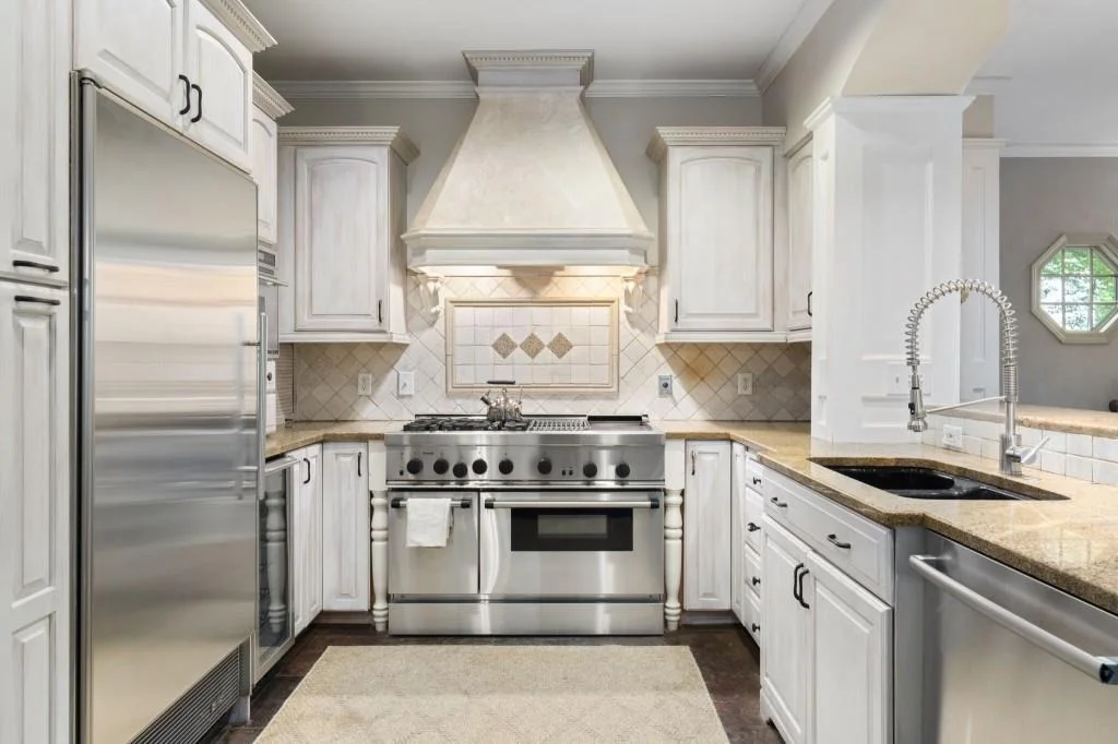 Photo of 8950 Huntcliff Trace