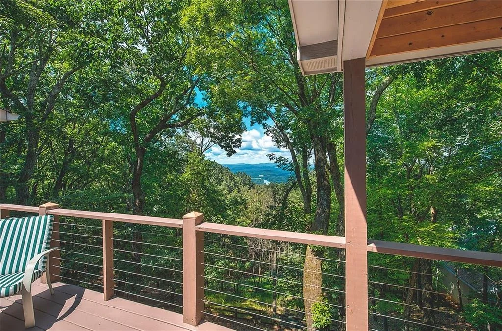 Photo of 300 Sassafras Mountain Trail