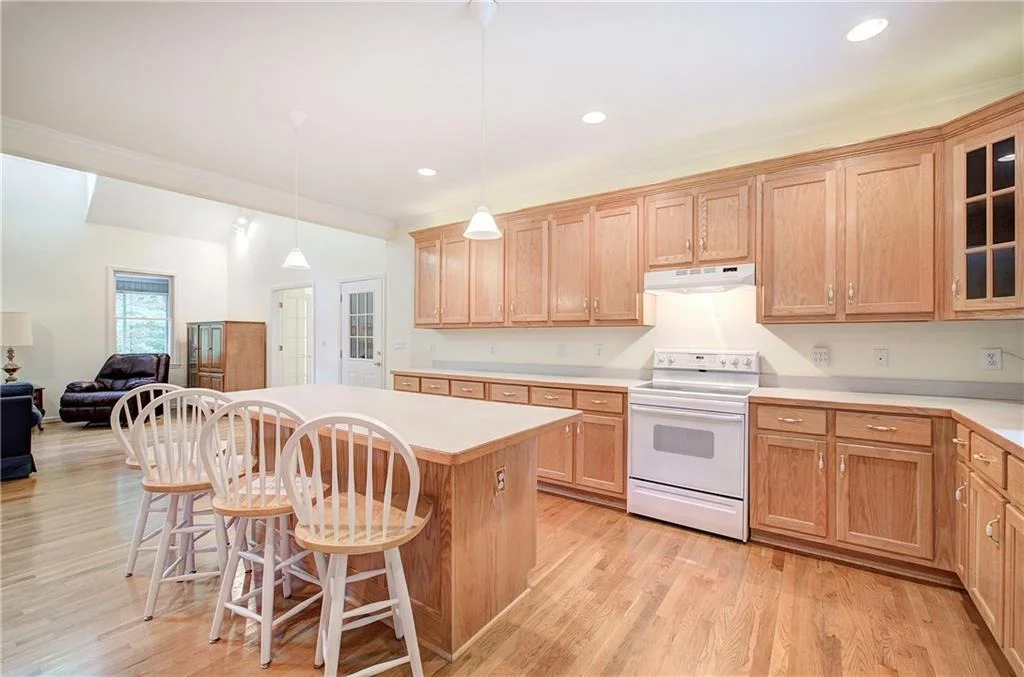 Photo of 312 Lake View Trace