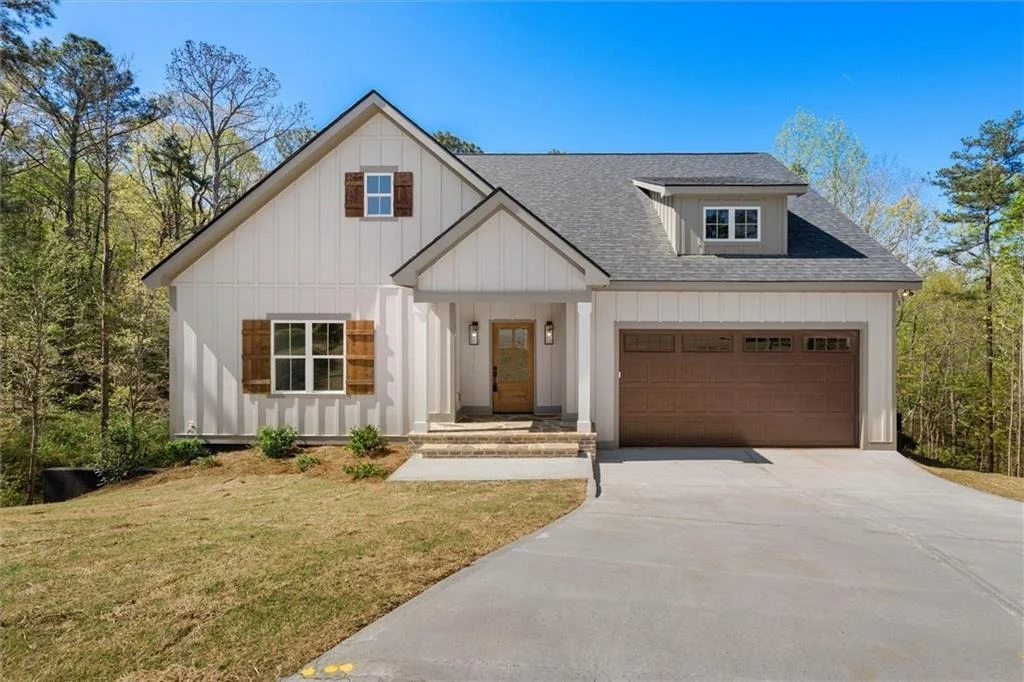 Photo of 327 Crest Pointe S