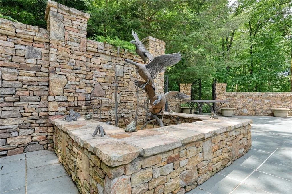 Photo of 202 Sanderlin Mountain Drive N