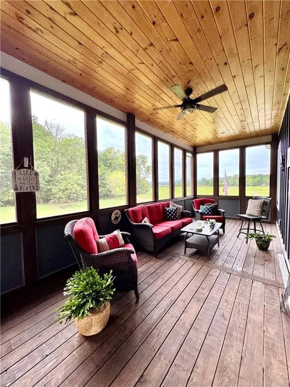 Photo of 250 Hook Road NE