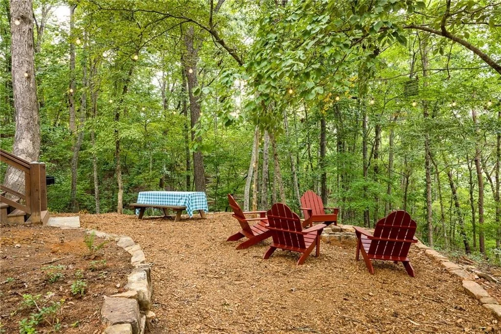 Photo of 6592 Huckleberry Lane
