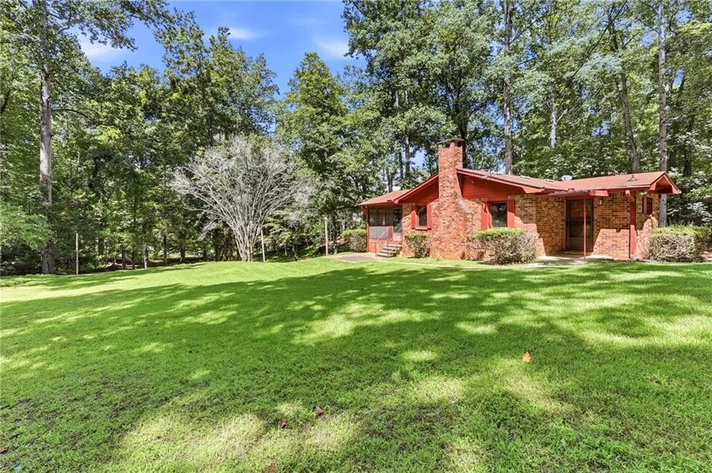 Photo of 6505A Julian Road