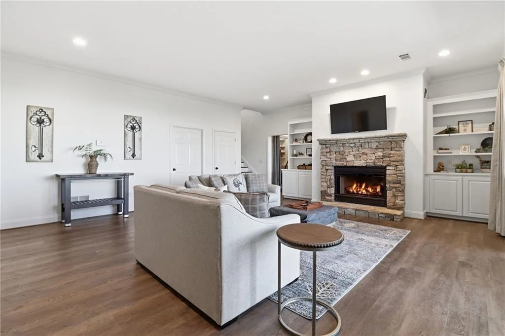 Photo of 1837 Ridgeview Drive