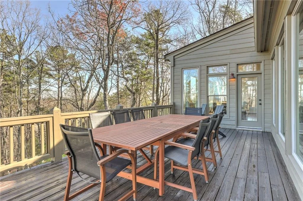 Photo of 1492 Mcelroy Mountain Drive