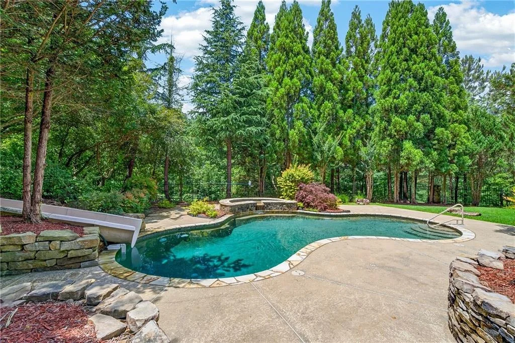 Photo of 514 Ridgemont Drive