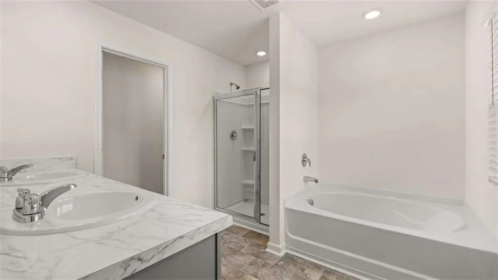Photo of 302 Friendship Oak Way