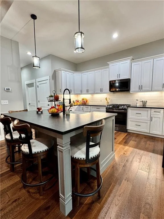 Photo of 250 Hook Road NE