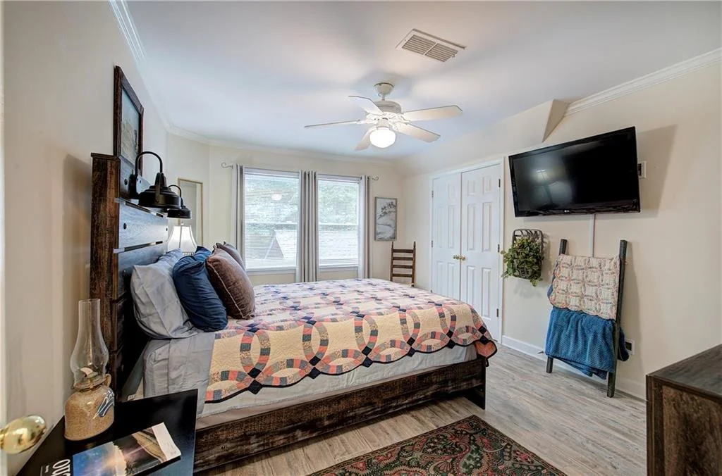 Photo of 225 Grandview Trail