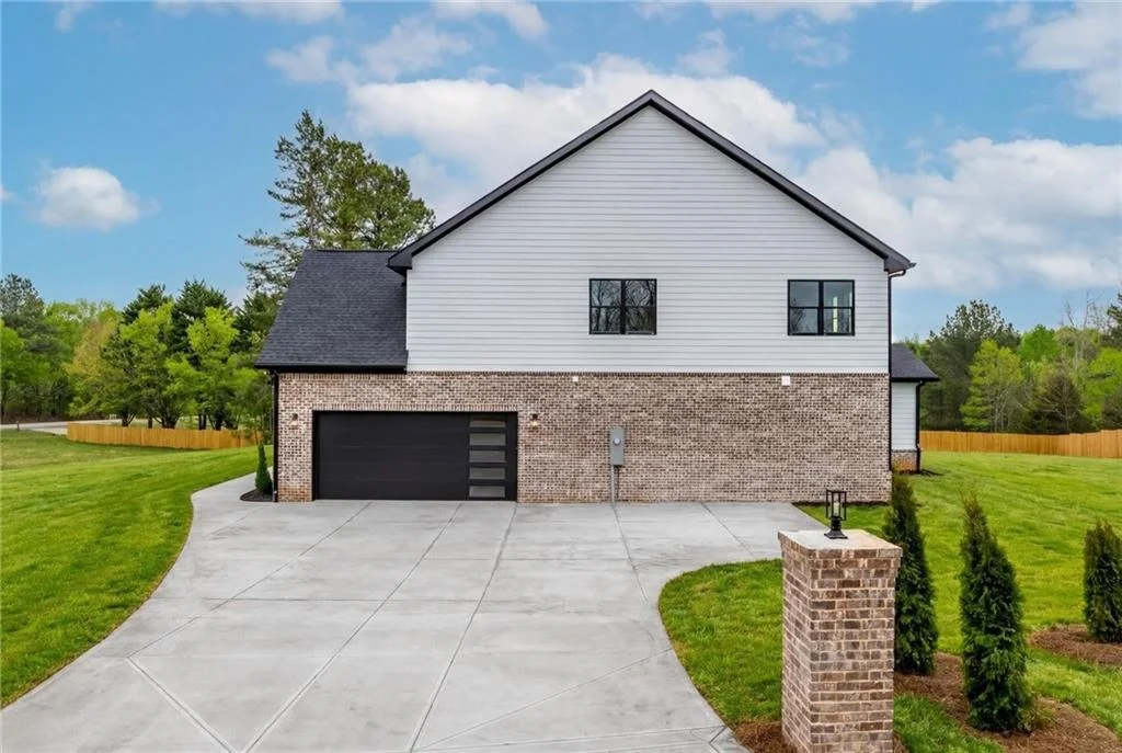 Photo of 47 Mangum Lane