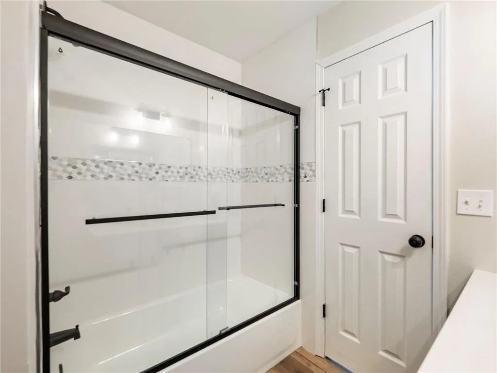 Photo of 3930 Pine Tree Lane