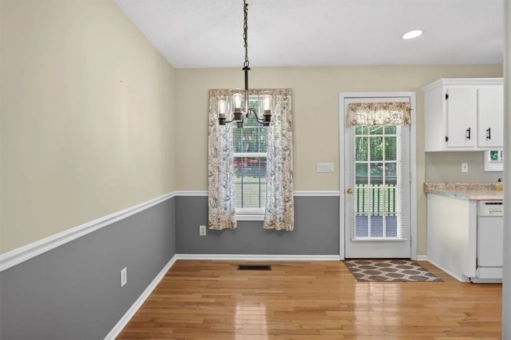 Photo of 402 Deer Run