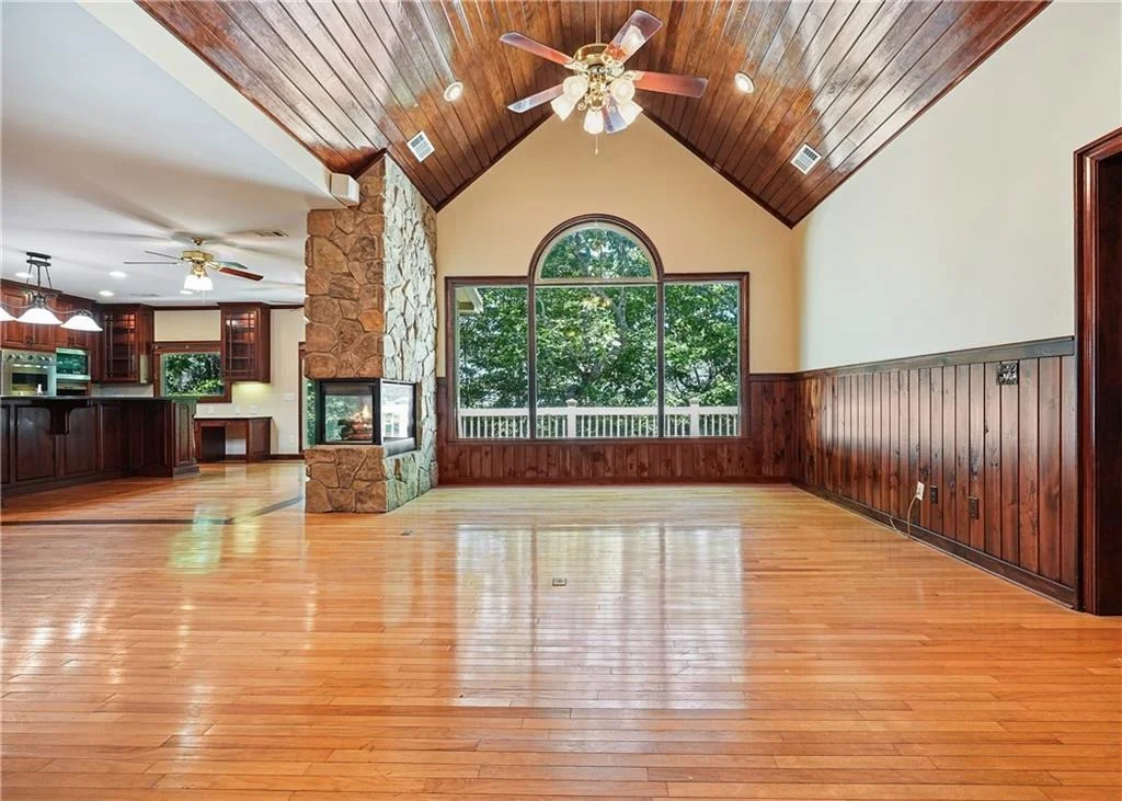 Photo of 309 Summit Drive