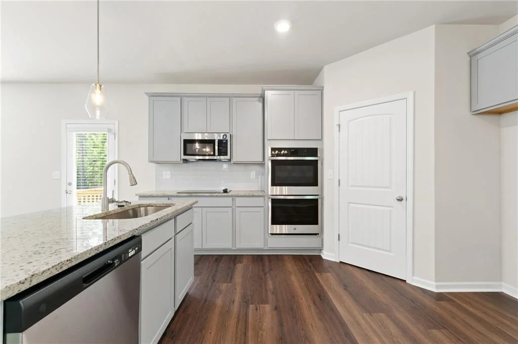 Photo of 302 HUDSON Court