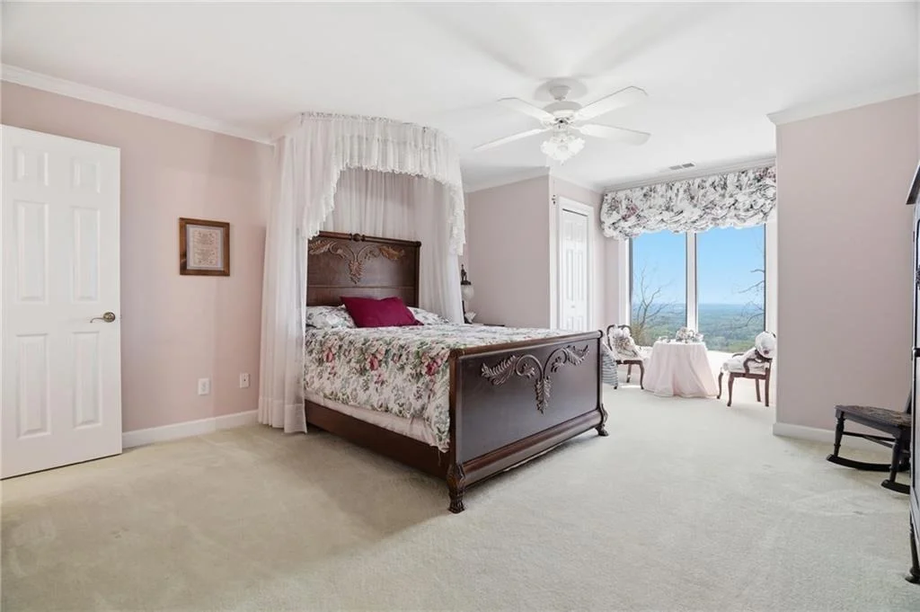 Photo of 1021 Falcon Heights