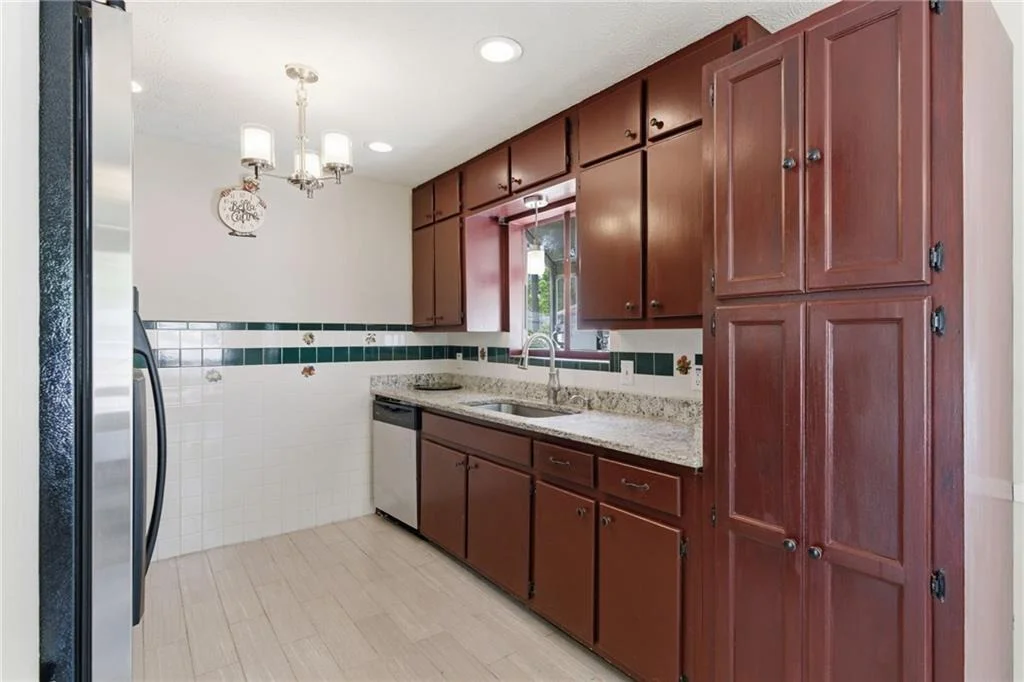 Photo of 247 Arbour Way