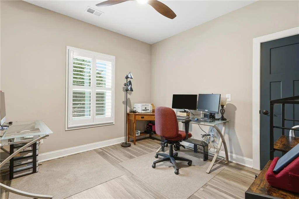 Photo of 221 Windsor Way