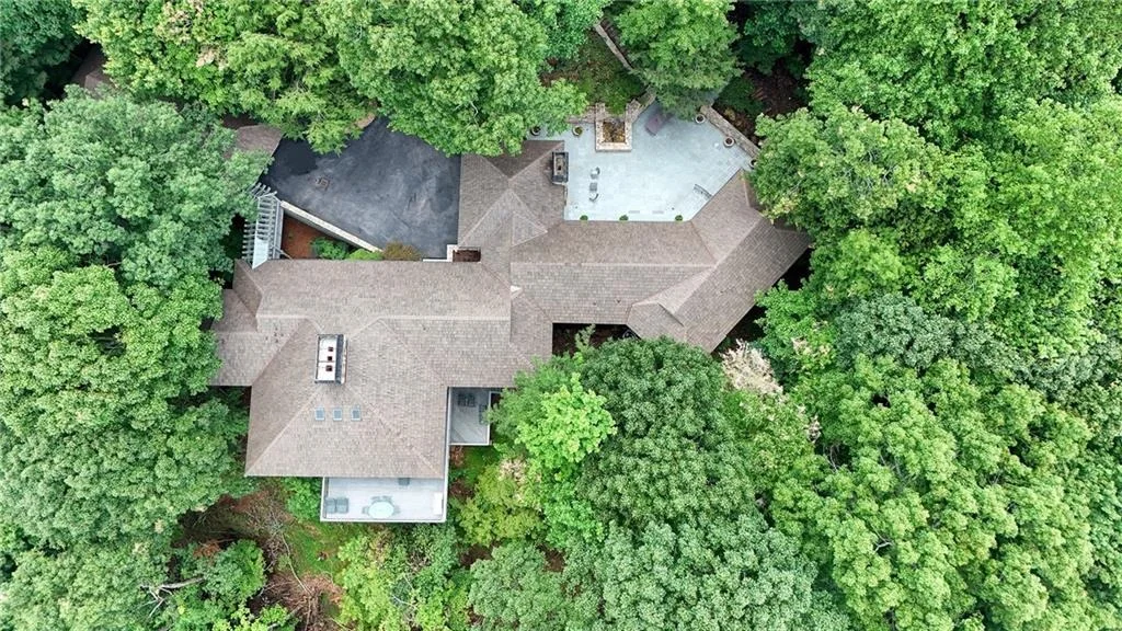 Photo of 202 Sanderlin Mountain Drive N
