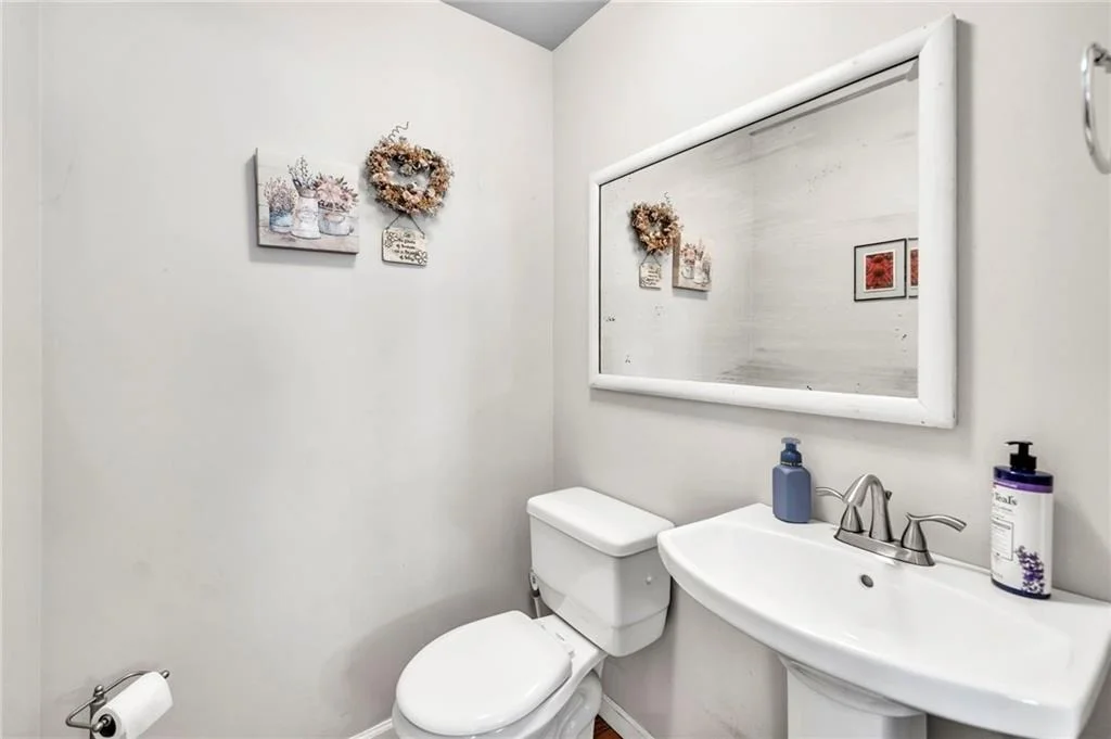Photo of 1250 Sutton Road
