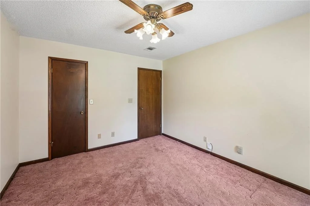 Photo of 16055 Thompson Road