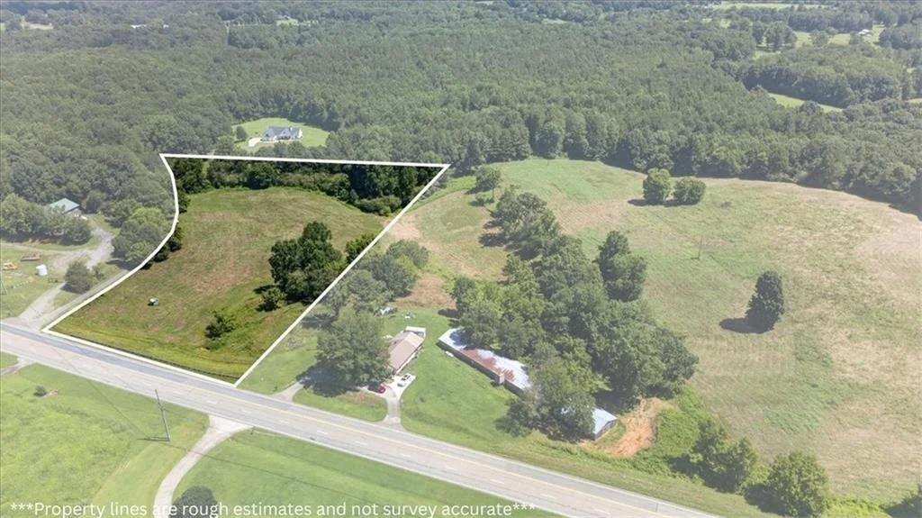 Photo of 00 Highway 53 W