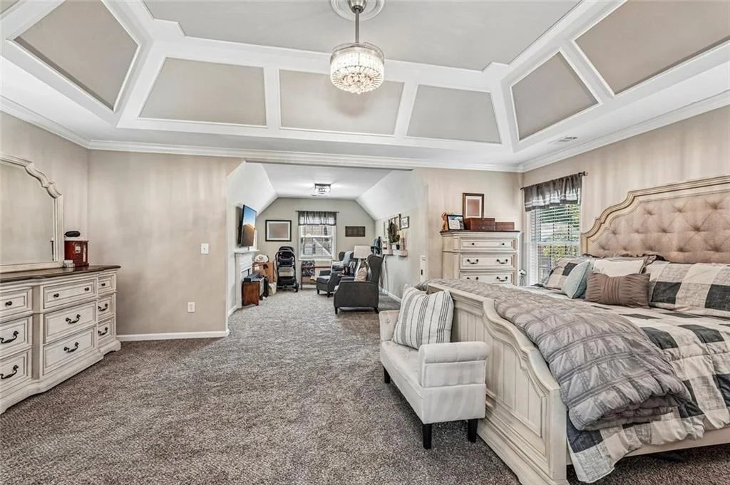 Photo of 337 Meadowcrest Circle