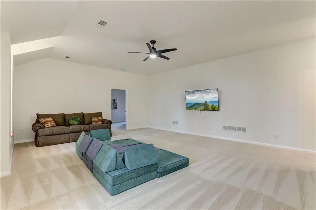 Photo of 1492 Mcelroy Mountain Drive