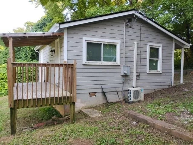 Photo of 2742 Camp Road