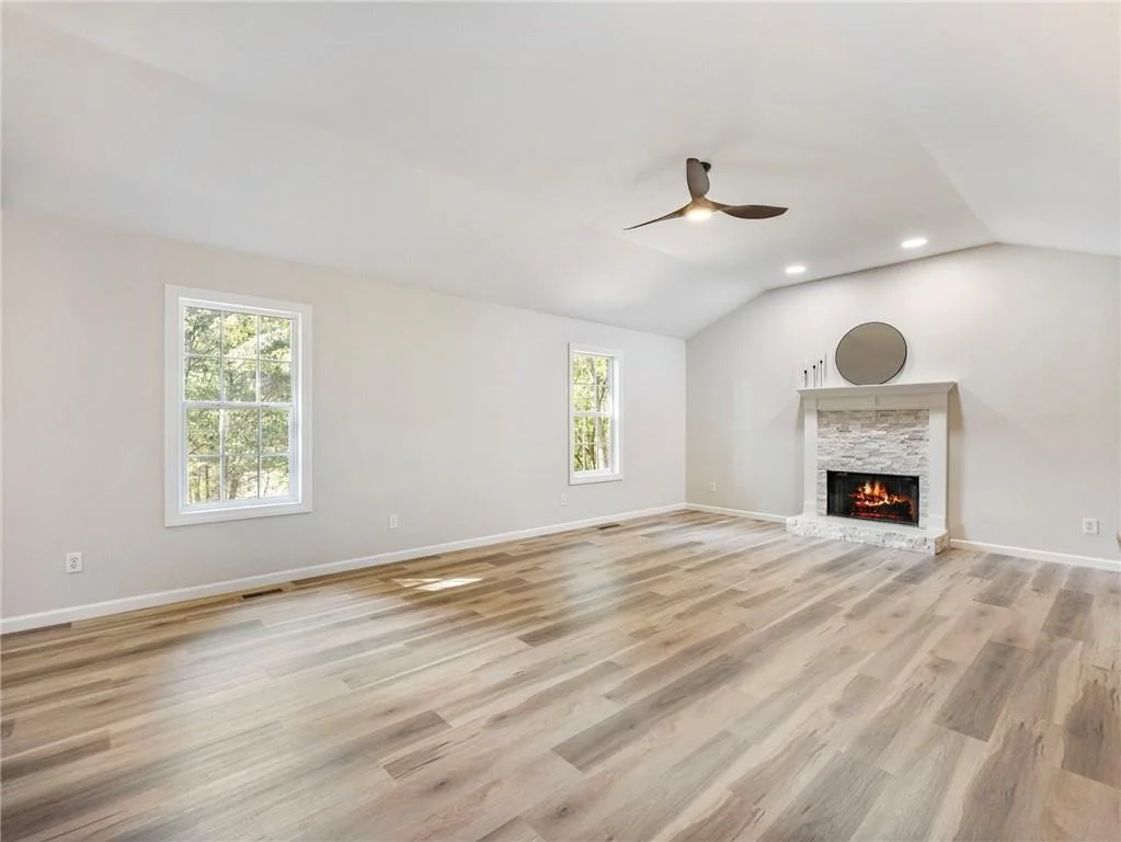 Photo of 3930 Pine Tree Lane