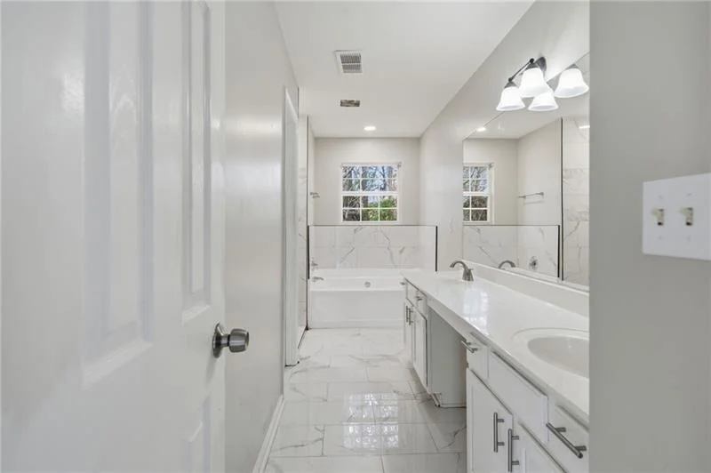 Photo of 3301 Pine Grove Circle SE