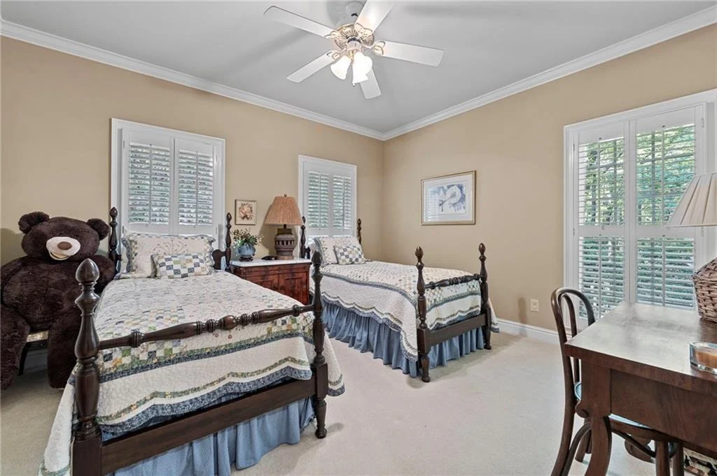 Photo of 87 Pine Knoll