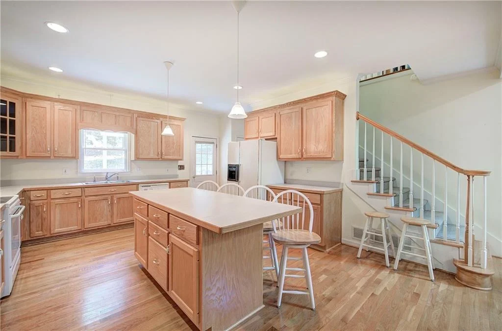 Photo of 312 Lake View Trace