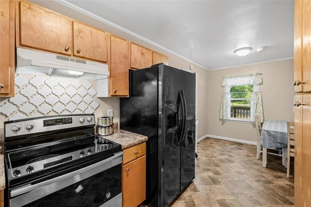 Photo of 163 Ben Putnam Road