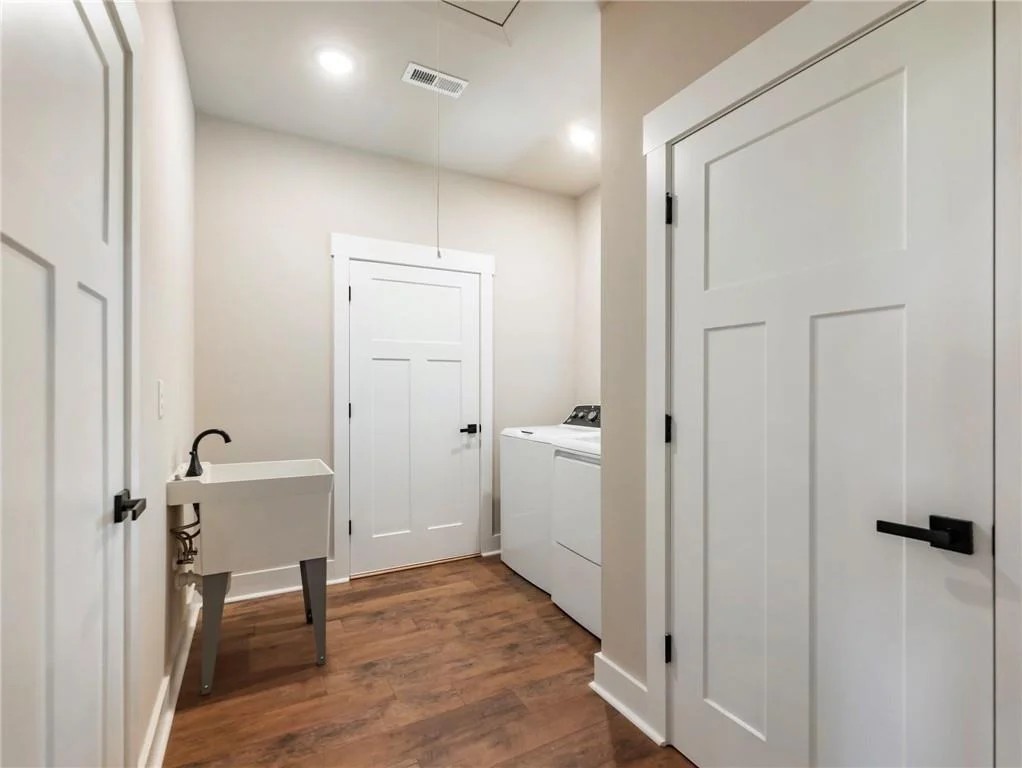 Photo of 1320 heads ferry Road