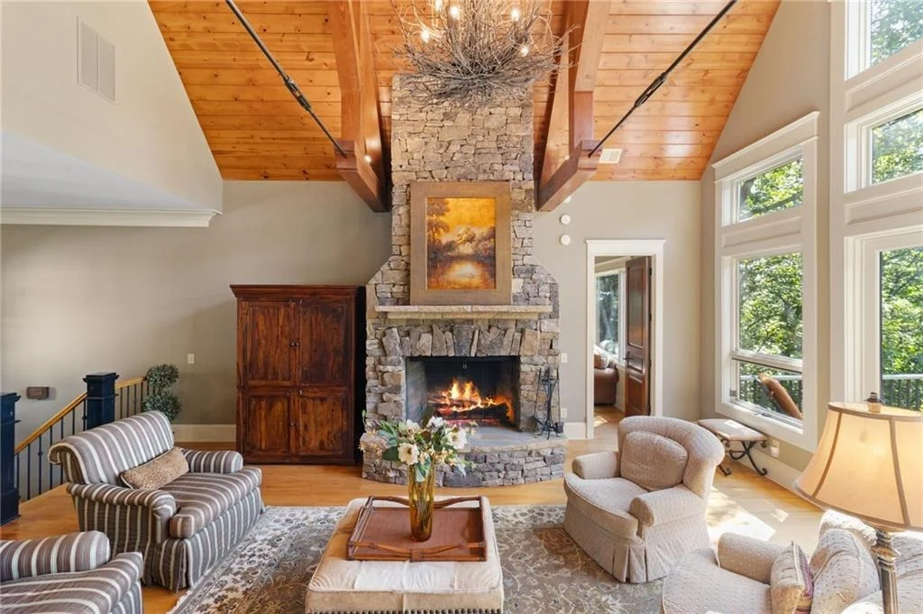Photo of 465 Huckleberry Trail