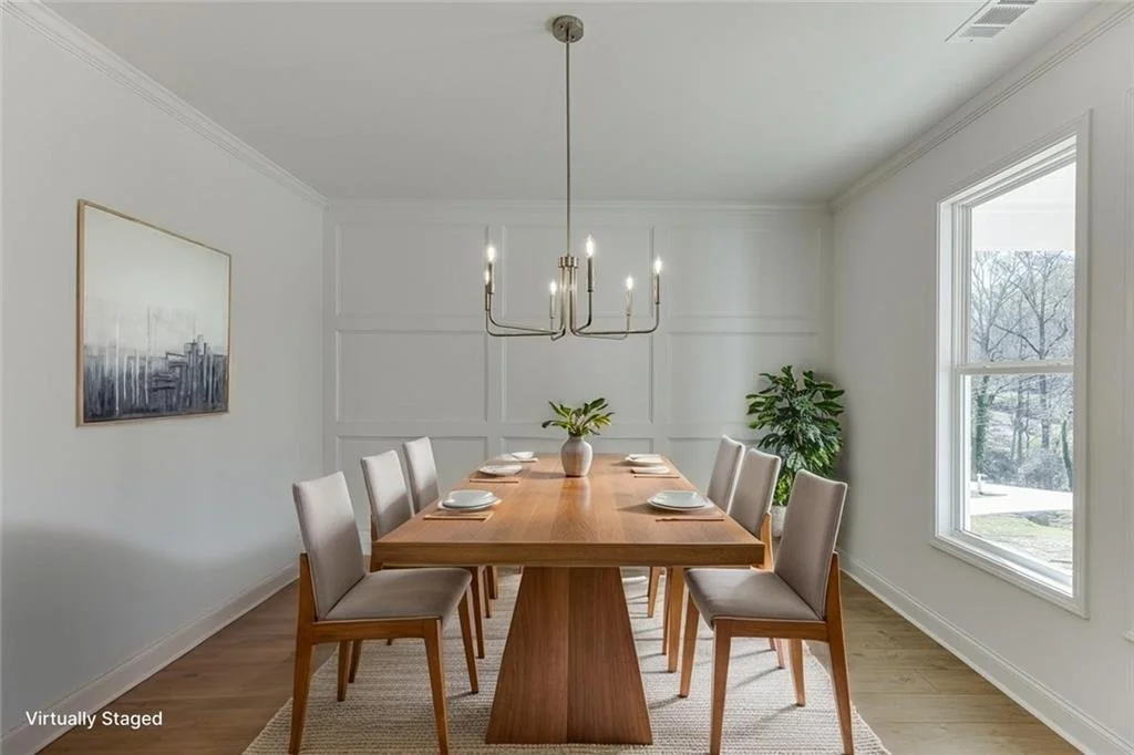 Photo of 979 Lakeview