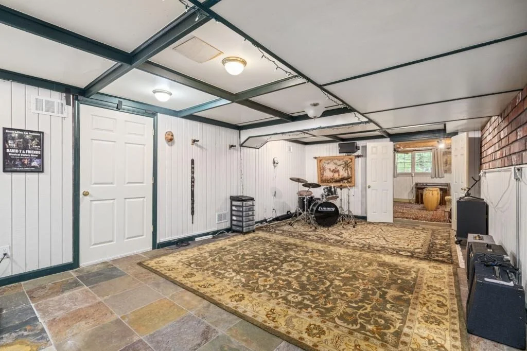 Photo of 8950 Huntcliff Trace