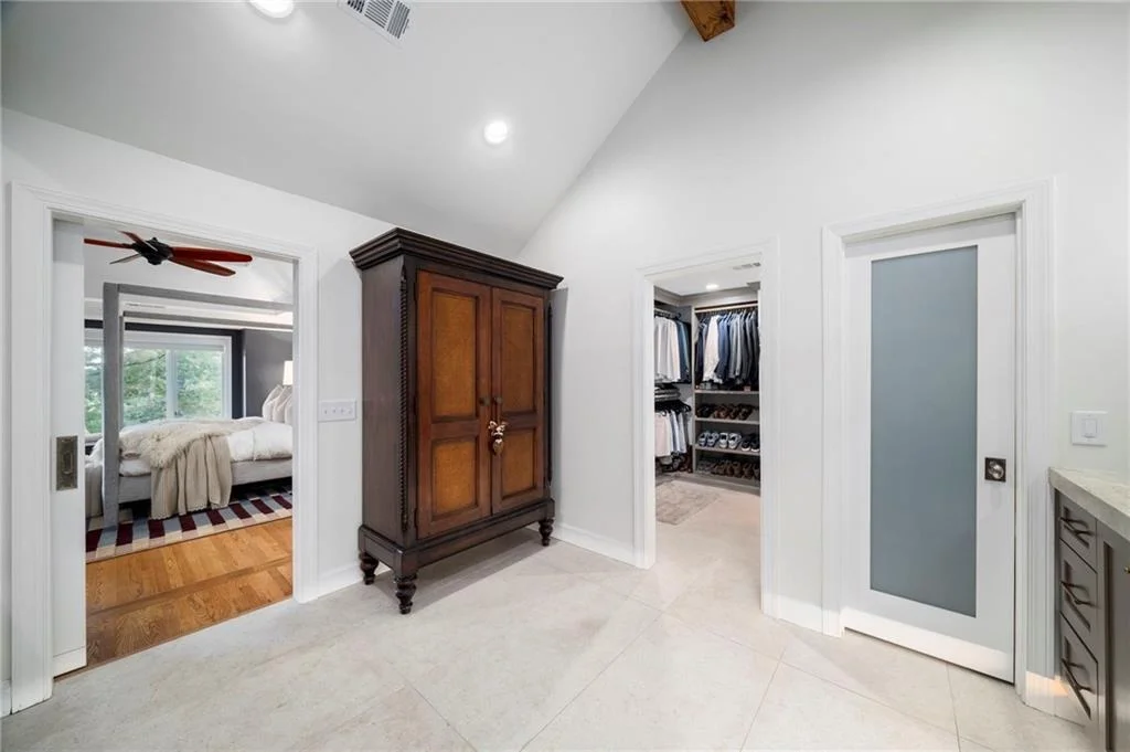 Photo of 2150 River Cliff Drive