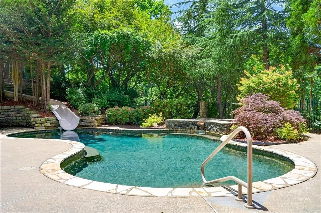 Photo of 514 Ridgemont Drive
